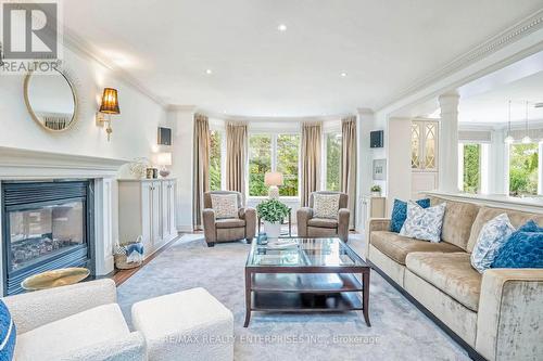 645 Canyon Street, Mississauga, ON - Indoor Photo Showing Living Room With Fireplace