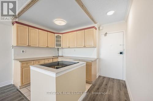 708 - 50 Lotherton Pathway, Toronto (Yorkdale-Glen Park), ON - Indoor Photo Showing Kitchen