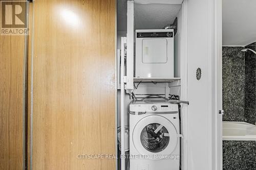 708 - 50 Lotherton Pathway, Toronto (Yorkdale-Glen Park), ON - Indoor Photo Showing Laundry Room