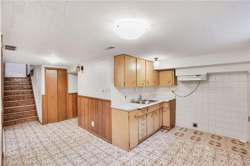 77 Greenford Drive, Hamilton, ON - Indoor Photo Showing Kitchen With Double Sink