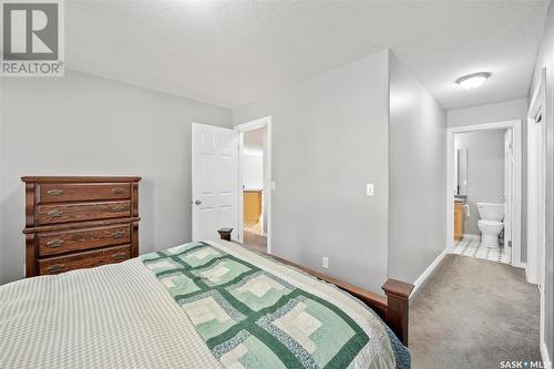 17 110 Banyan Crescent, Saskatoon, SK - Indoor Photo Showing Bedroom