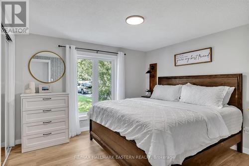 107 Pirates Glen Drive, Galway-Cavendish And Harvey, ON - Indoor Photo Showing Bedroom