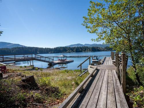 7340 Lakefront Dr, Lake Cowichan, BC 