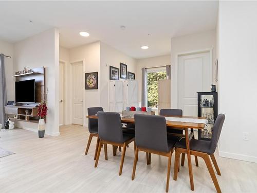 610-842 Orono Ave, Langford, BC - Indoor Photo Showing Dining Room