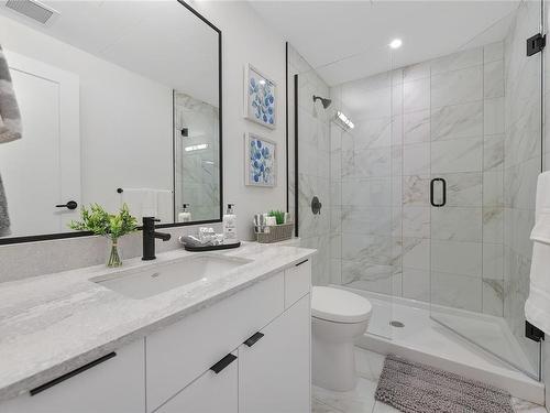 202-1114 Samar Cres, Langford, BC - Indoor Photo Showing Bathroom