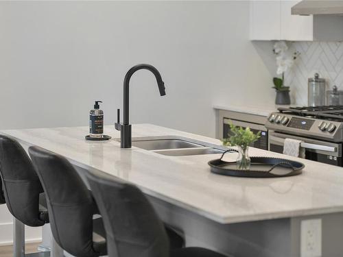 202-1114 Samar Cres, Langford, BC - Indoor Photo Showing Kitchen With Double Sink