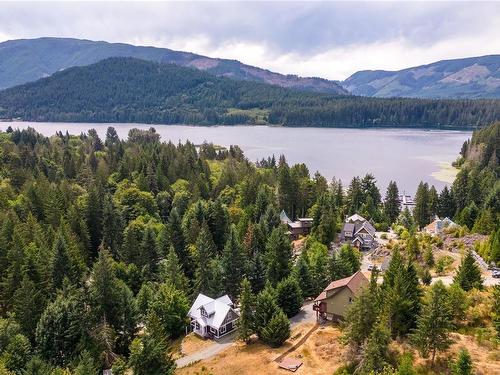 9225 Nighthawk Rd, Lake Cowichan, BC 