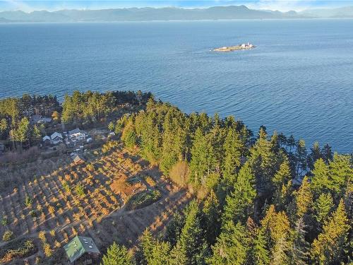 1135 Berry Point Rd, Gabriola Island, BC 