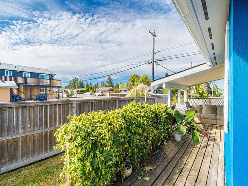 498 Hirst Ave West, Parksville, BC 