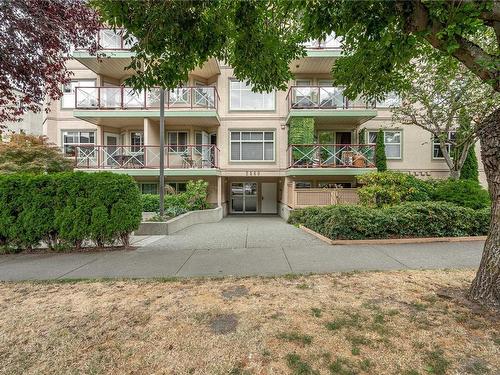 103-2560 Wark St, Victoria, BC - Outdoor With Facade