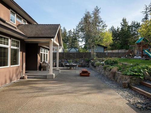 8550 Bourne Terr, North Saanich, BC 