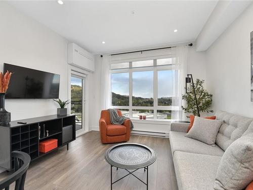 506-1114 Samar Cres, Langford, BC - Indoor Photo Showing Living Room