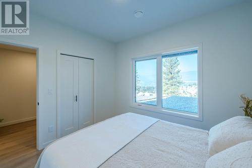 158 Deer Place Unit# 106, Penticton, BC - Indoor Photo Showing Bedroom