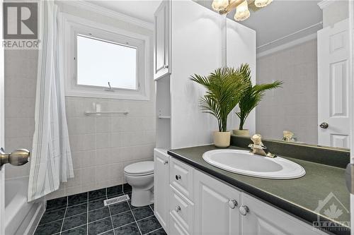 1317 Prestone Drive, Ottawa, ON - Indoor Photo Showing Bathroom