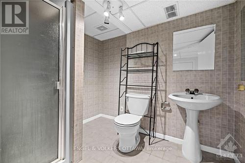 1317 Prestone Drive, Ottawa, ON - Indoor Photo Showing Bathroom