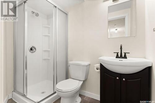 1312 Courtney Street, Regina, SK - Indoor Photo Showing Bathroom