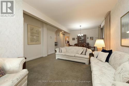 141 Lee Avenue, Toronto (The Beaches), ON - Indoor Photo Showing Living Room