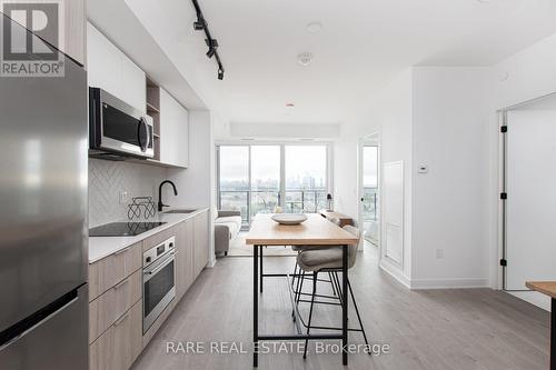 606 - 36 Zorra Street, Toronto, ON - Indoor Photo Showing Kitchen With Upgraded Kitchen