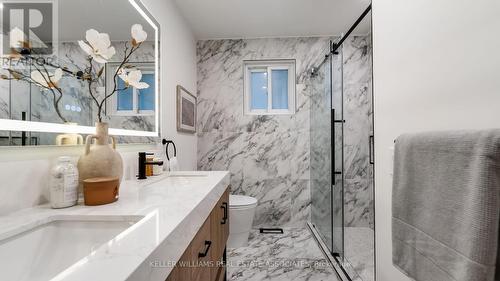 9 Delrosa Court, Toronto (Mount Olive-Silverstone-Jamestown), ON - Indoor Photo Showing Bathroom