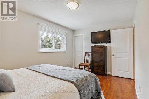 211 Murray Street, Brampton (Brampton West), ON - Indoor Photo Showing Bedroom