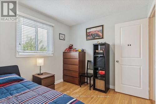 211 Murray Street, Brampton (Brampton West), ON - Indoor Photo Showing Bedroom