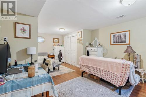 211 Murray Street, Brampton (Brampton West), ON - Indoor Photo Showing Bedroom