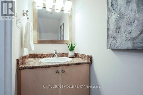 38 - 12 Holborn Drive, Kitchener, ON - Indoor Photo Showing Bathroom