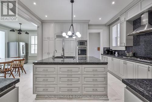 60 Dunvegan Road, Toronto (Forest Hill South), ON - Indoor Photo Showing Kitchen With Upgraded Kitchen