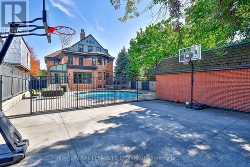 60 Dunvegan Road, Toronto (Forest Hill South), ON - Outdoor