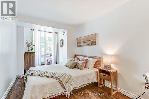 212 - 955 Millwood Road, Toronto (Leaside), ON - Indoor Photo Showing Bedroom