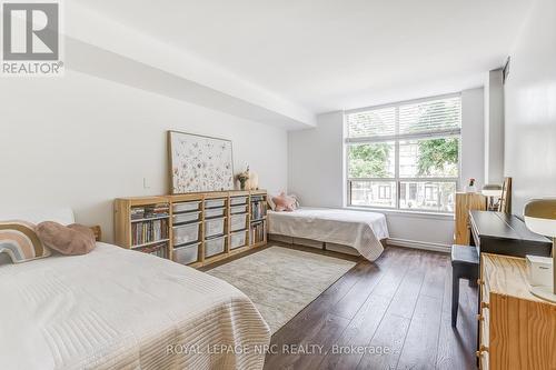 212 - 955 Millwood Road, Toronto (Leaside), ON - Indoor Photo Showing Bedroom