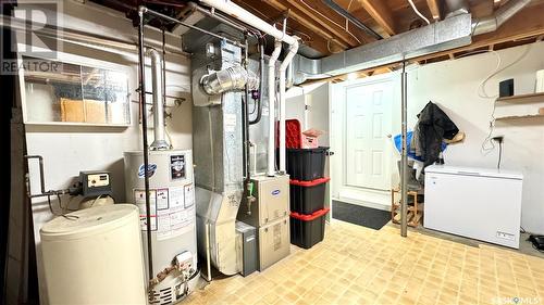 229 Hearn Street, Outlook, SK - Indoor Photo Showing Basement