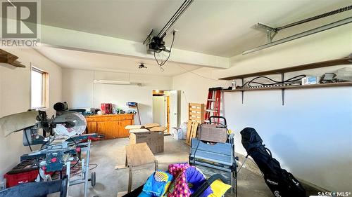 229 Hearn Street, Outlook, SK - Indoor Photo Showing Garage