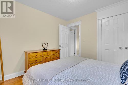 174 Parkvale Drive, Kitchener, ON - Indoor Photo Showing Bedroom