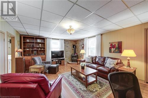 842985 Road 84, Kintore, ON - Indoor Photo Showing Living Room