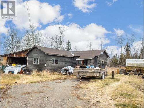 5855 Sundman Road, 100 Mile House, BC - Outdoor