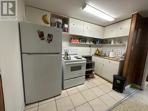 Bsmt - 92 Berner Trail, Toronto (Malvern), ON - Indoor Photo Showing Kitchen