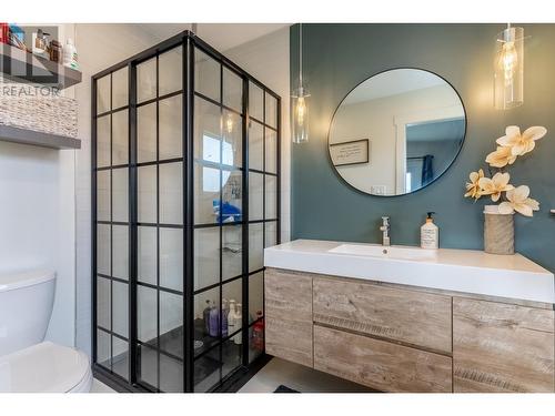 1744 Pennask Terrace, Kamloops, BC - Indoor Photo Showing Bathroom