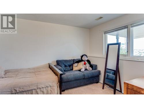 8209 Lakeview Drive, Coldstream, BC - Indoor Photo Showing Other Room