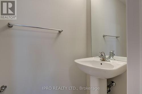 263 Gillespie Drive, Brantford, ON - Indoor Photo Showing Bathroom