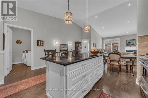 4 Toulon Avenue, Hamilton (Ancaster), ON - Indoor