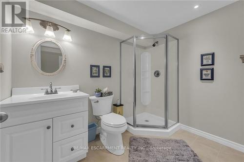 4 Toulon Avenue, Hamilton (Ancaster), ON - Indoor Photo Showing Bathroom