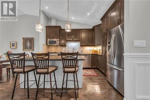 4 Toulon Avenue, Hamilton (Ancaster), ON - Indoor Photo Showing Kitchen With Upgraded Kitchen