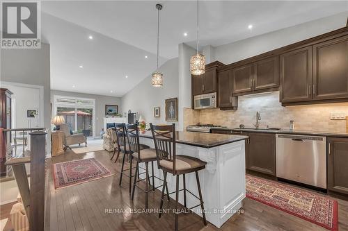 4 Toulon Avenue, Hamilton (Ancaster), ON - Indoor Photo Showing Kitchen With Upgraded Kitchen