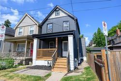 55 DOUGLAS Avenue  Hamilton, ON L8L 5R2