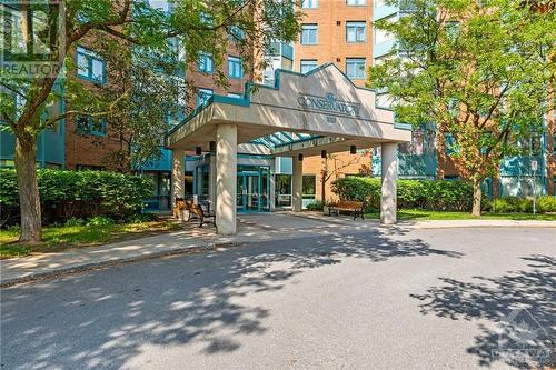 1025 Grenon Avenue Unit#416, Ottawa, ON - Outdoor