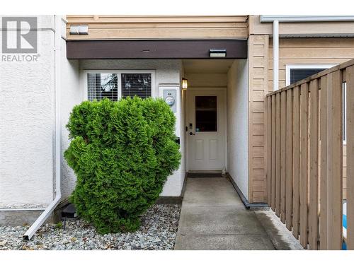 1481 Inkar Road Unit# 16, Kelowna, BC - Outdoor