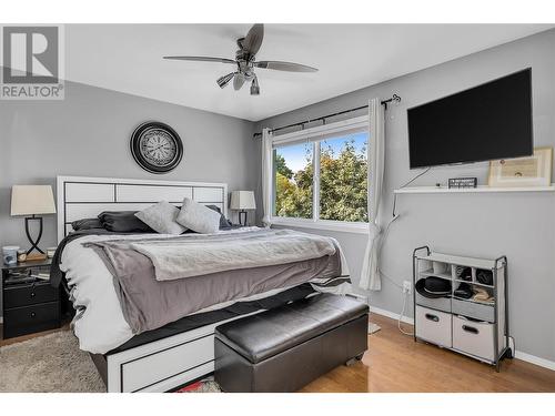 1481 Inkar Road Unit# 16, Kelowna, BC - Indoor Photo Showing Bedroom