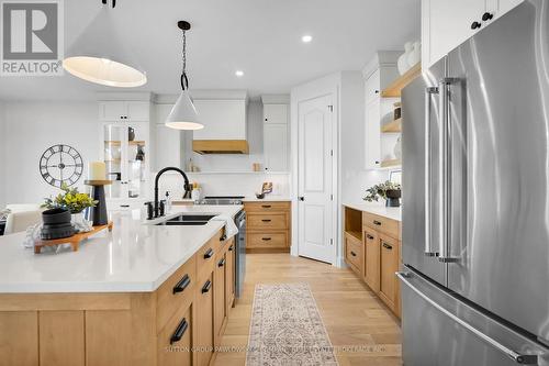 48 Allister Drive, Middlesex Centre (Kilworth), ON - Indoor Photo Showing Kitchen With Double Sink With Upgraded Kitchen