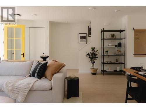 1308 Cedar Street Unit# 7, Okanagan Falls, BC - Indoor Photo Showing Living Room